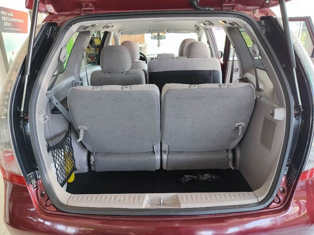 Mitsubishi Grandis MPV 2,4 l 121 kw