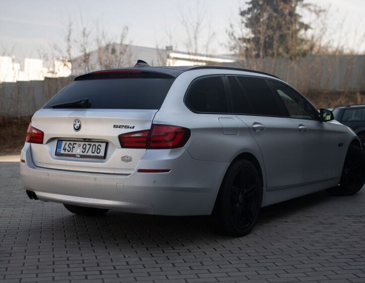 BMW Řada 5 Kombi 2,0 l 160 kw