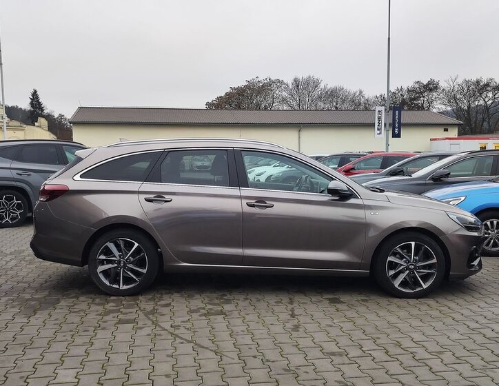 Hyundai i30 Kombi 1,5 l 117 kw