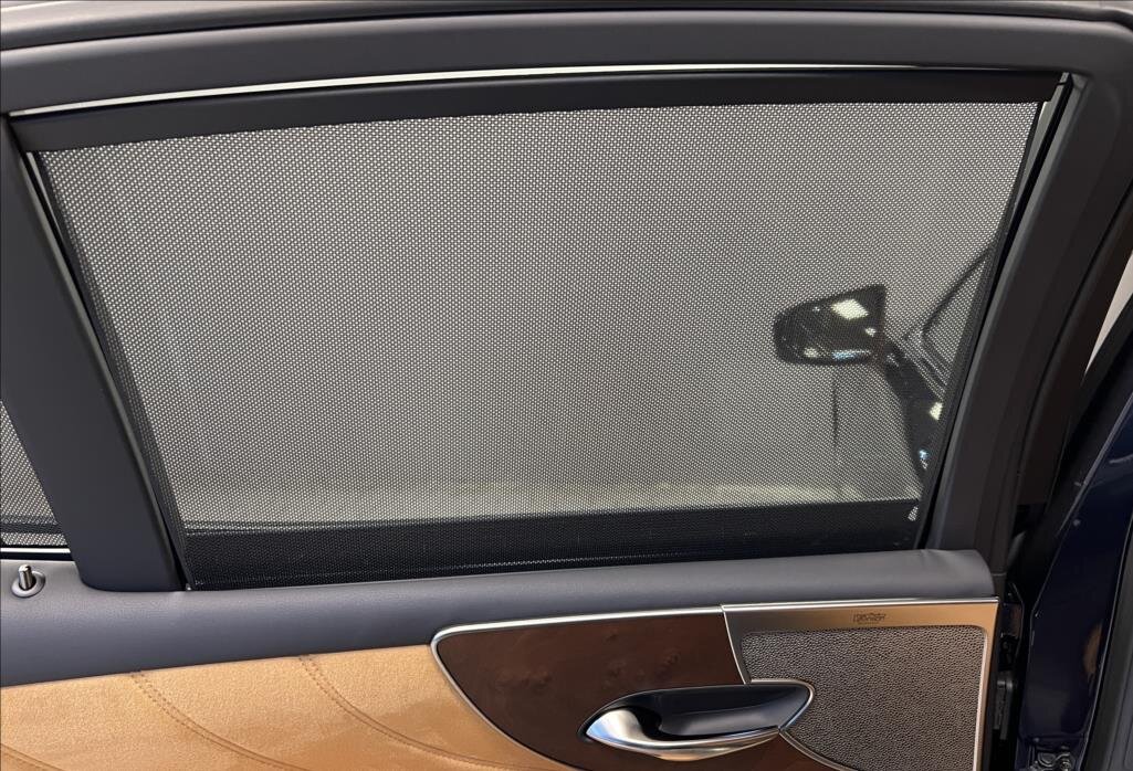 Lexus LS 500h Sedan 3,5 l 264 kw