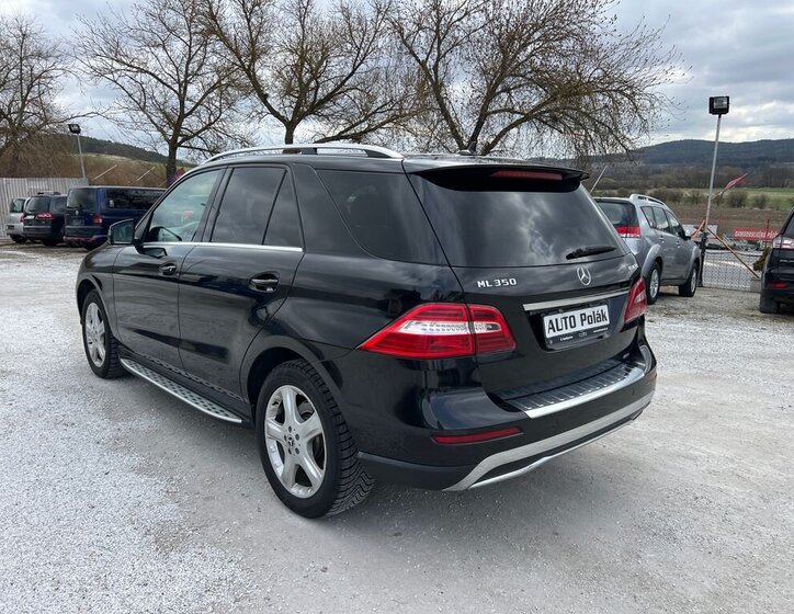 Mercedes-Benz Třídy M SUV / Terénní 3,0 l 190 kw
