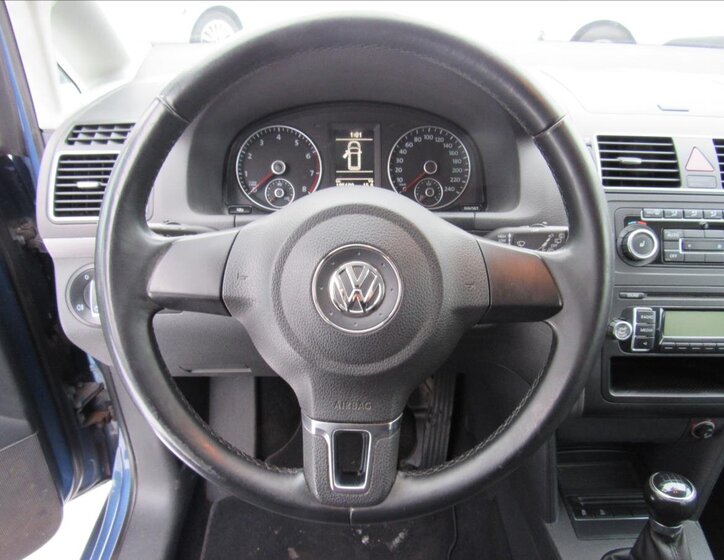 Volkswagen Touran Kombi 1,2 l 77 kw