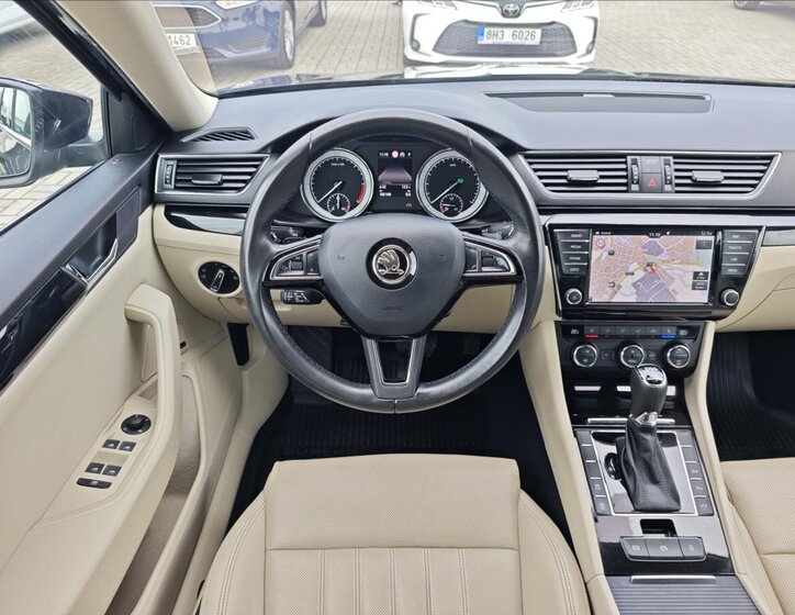 Škoda Superb Sedan / Limuzína 2,0 l 110 kw