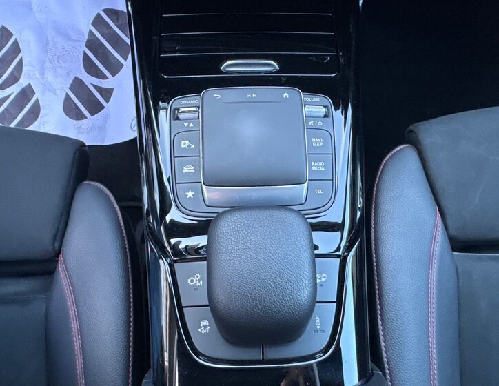 Mercedes-Benz CLA Kombi 2,0 l 310 kw