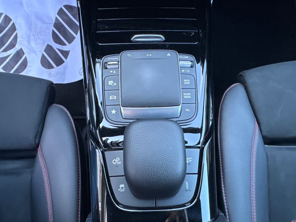 Mercedes-Benz CLA Kombi 2,0 l 310 kw