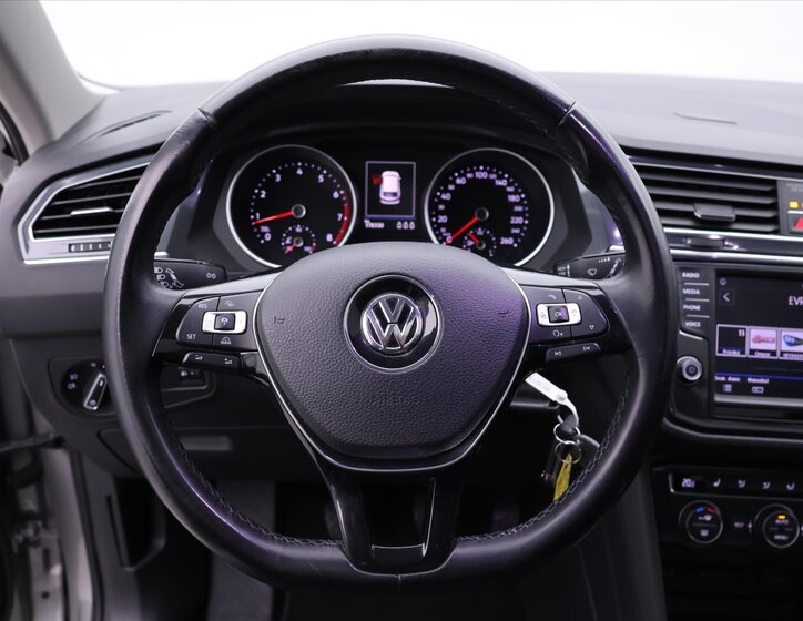 Volkswagen Tiguan SUV 1,4 l 110 kw