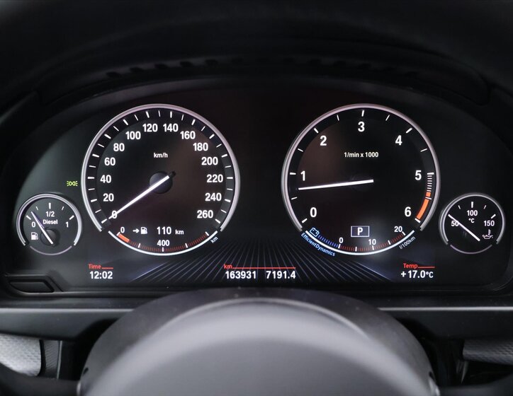 BMW X5 SUV / Terénní 3,0 l 230 kw