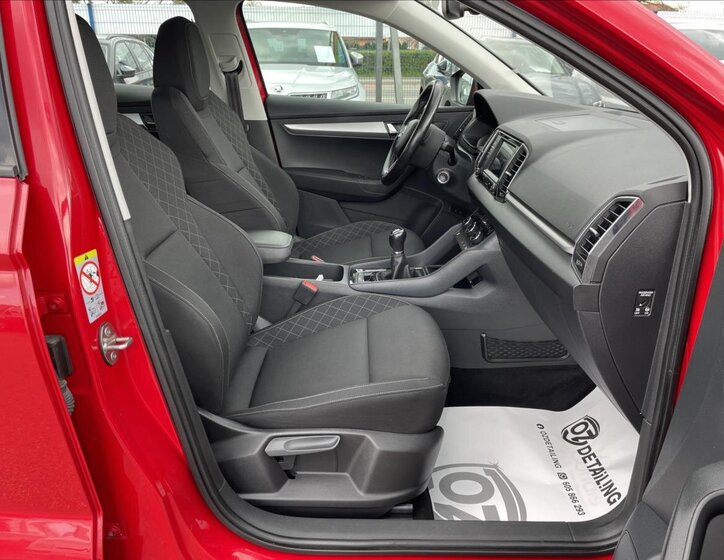 Škoda Karoq SUV 999,0 85 kw