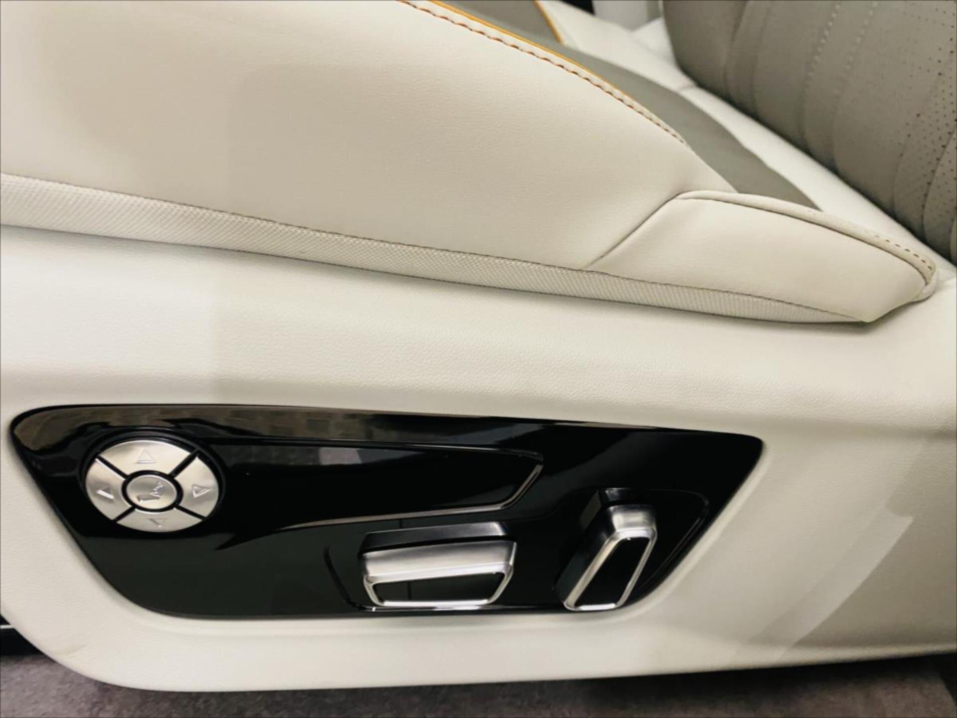 Dongfeng U-Tour Kombi 1,5 l 130 kw