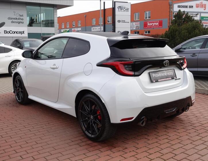 Toyota GR Yaris 6