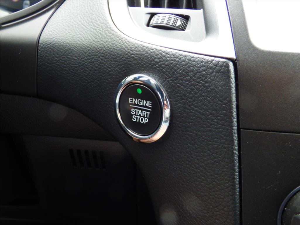 Ford S-MAX MPV 2,0 l 110 kw