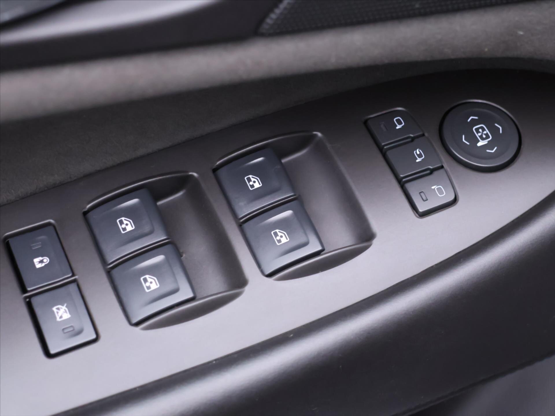 Cadillac Escalade SUV 6,2 l 313 kw