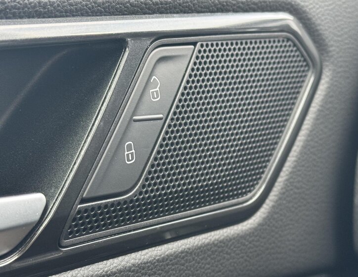 Volkswagen Tiguan SUV / Terénní 2,0 l 110 kw