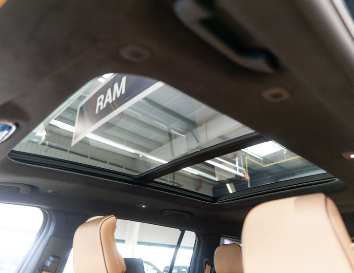 Jeep Grand Cherokee 41