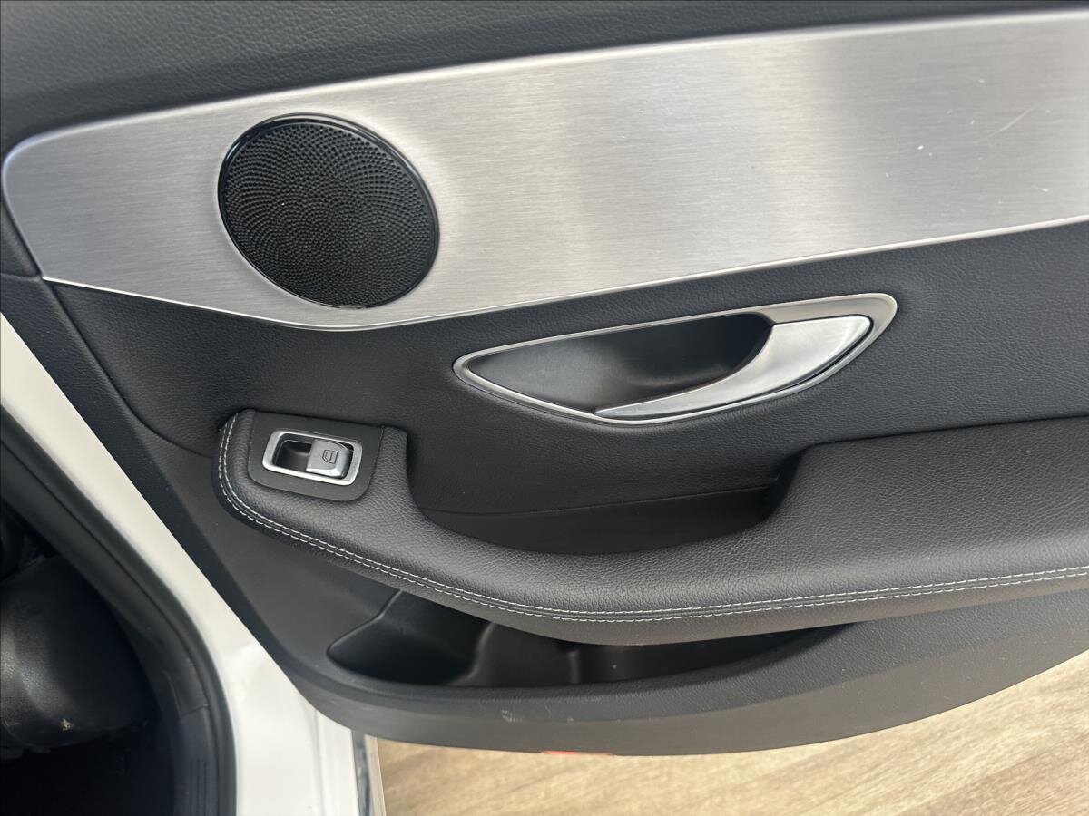 Mercedes-Benz Třídy C Kombi 2,1 l 125 kw