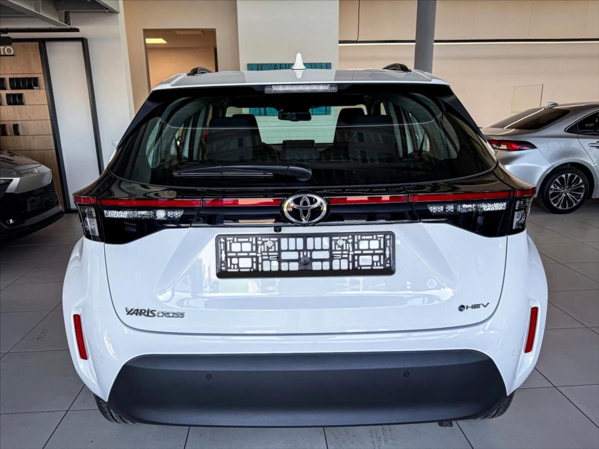 Toyota Yaris Cross SUV 1,5 l 85 kw