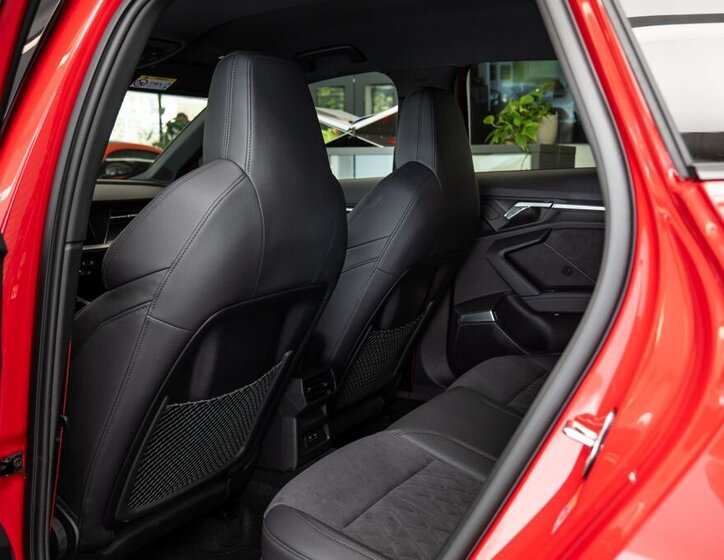 Audi RS3 Hatchback 2,5 l 294 kw