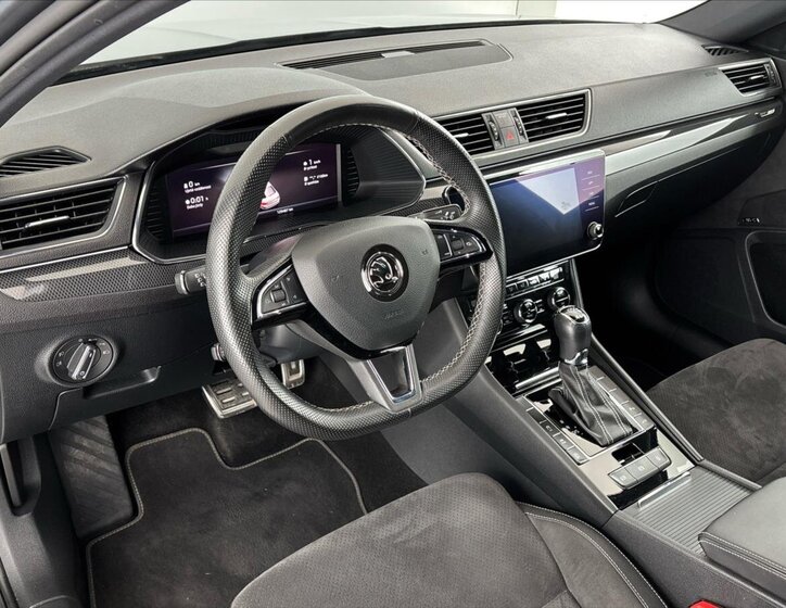 Škoda Superb Liftback 2,0 l 140 kw