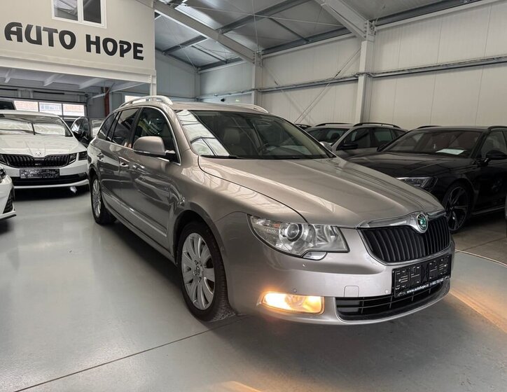 Škoda Superb Kombi 3,6 l 191 kw