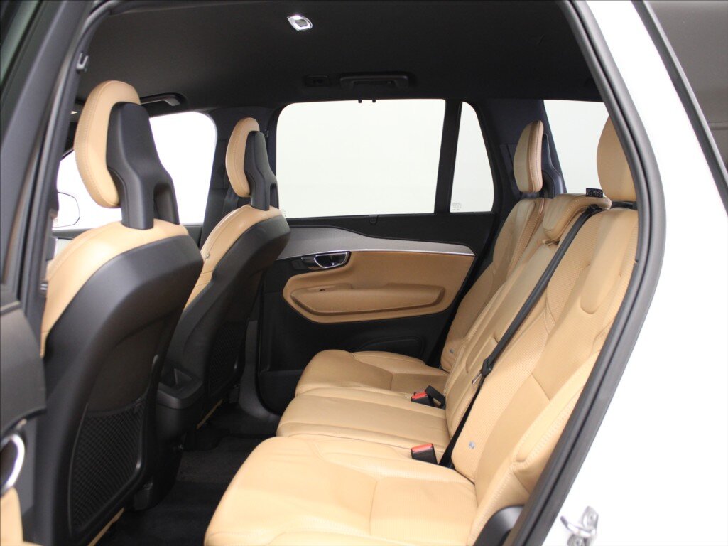 Volvo XC90 SUV 2,0 l 173 kw