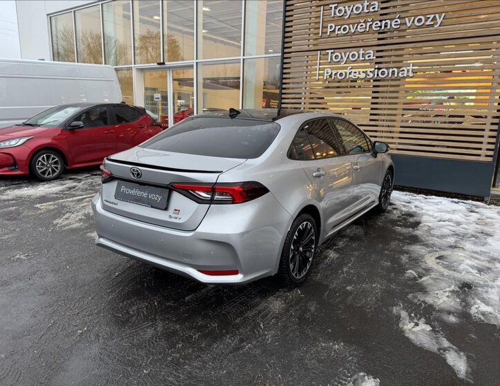 Toyota Corolla Sedan 1,8 l 72 kw