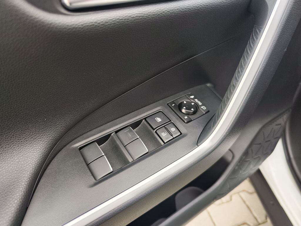 Toyota RAV4 SUV / Terénní 2,0 l 129 kw