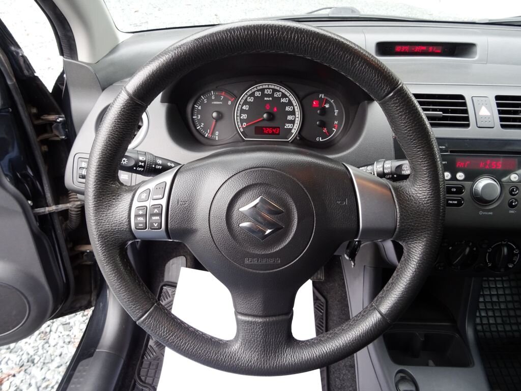 Suzuki Swift Hatchback 1,3 l 68 kw