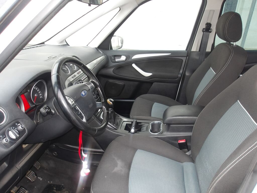 Ford Galaxy MPV 2,0 l 107 kw