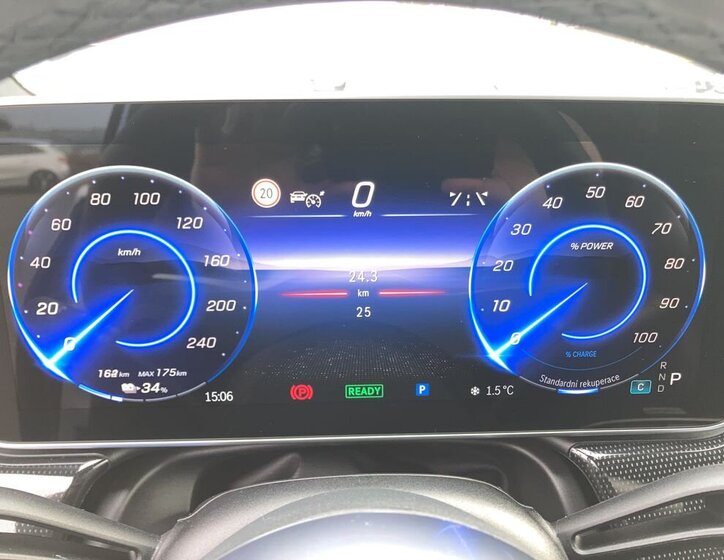 Mercedes-Benz EQE SUV / Terénní 0,0 215 kw