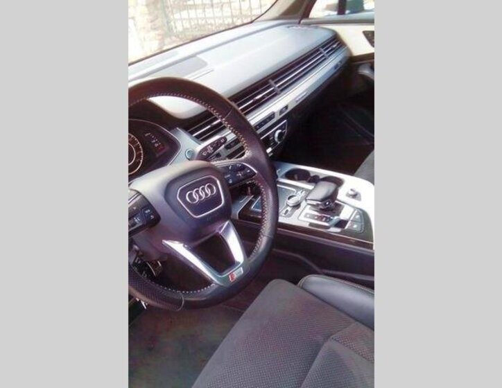 Audi Q7 SUV 0,0 0