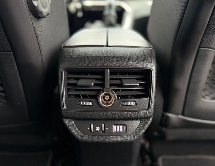 Peugeot 5008 SUV / Terénní 2,0 l 110 kw