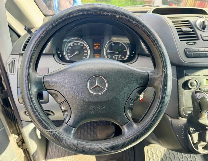 Mercedes-Benz Vito 12