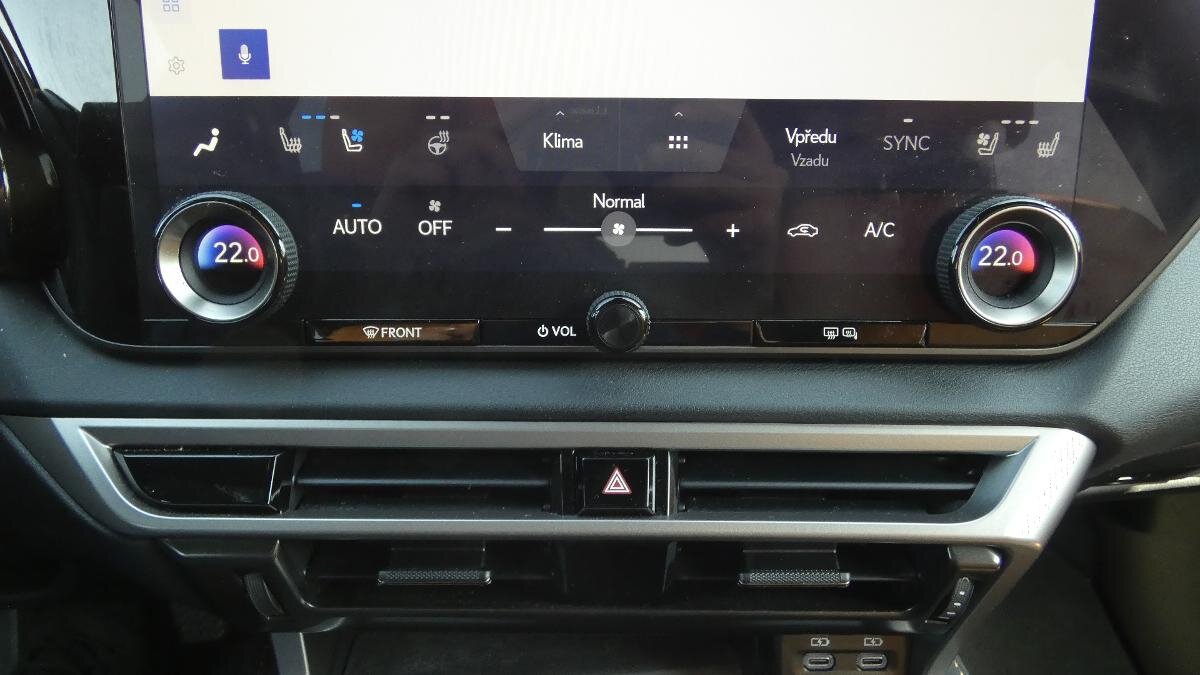 Lexus RX 350h SUV / Terénní 2,5 l 140 kw