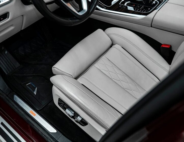 BMW X7 SUV / Terénní 3,0 l 280 kw