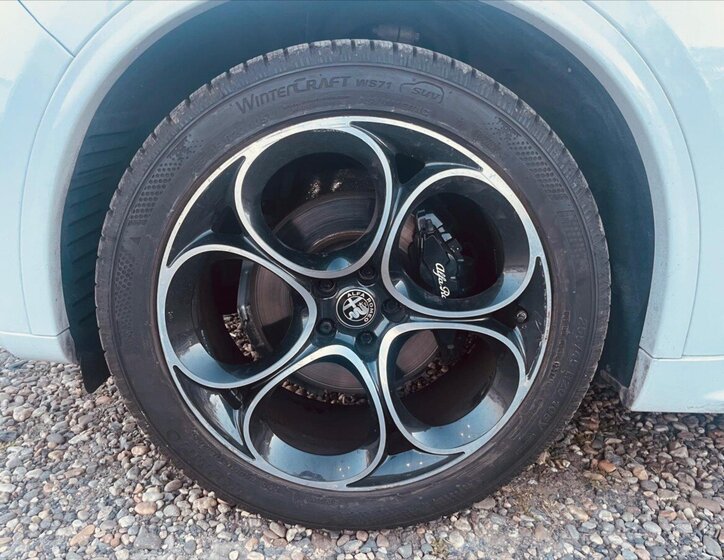 Alfa Romeo Stelvio SUV / Terénní 2,1 l 154 kw