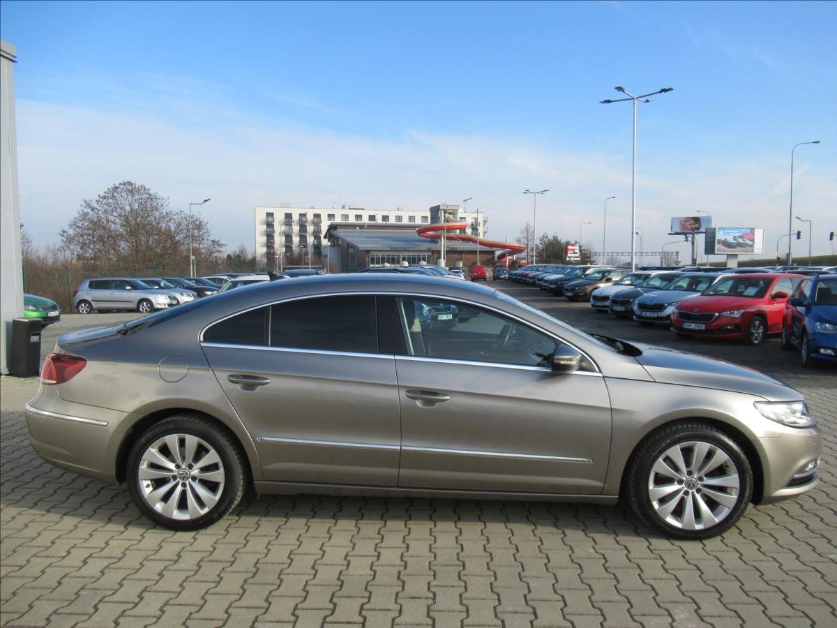 Volkswagen CC Sedan / Limuzína 2,0 l 103 kw