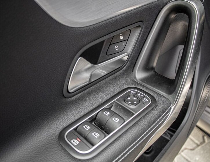 Mercedes-Benz CLA Kombi 2,0 l 321 kw