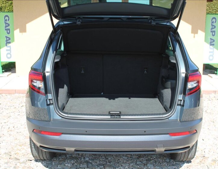 Škoda Karoq SUV / Terénní 1,5 l 110 kw