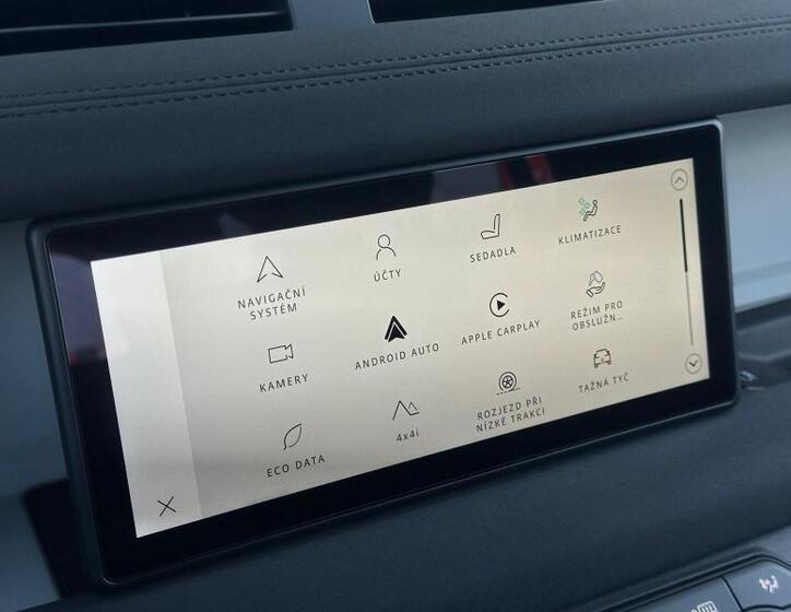 Land Rover Defender 12