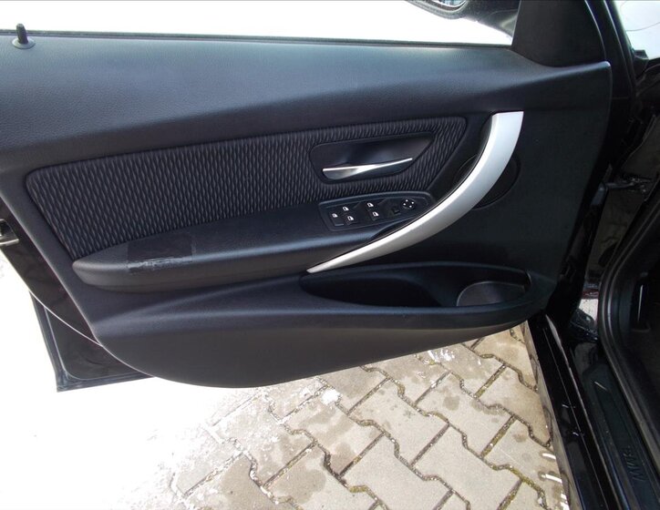 BMW Řada 3 Sedan 2,0 l 135 kw