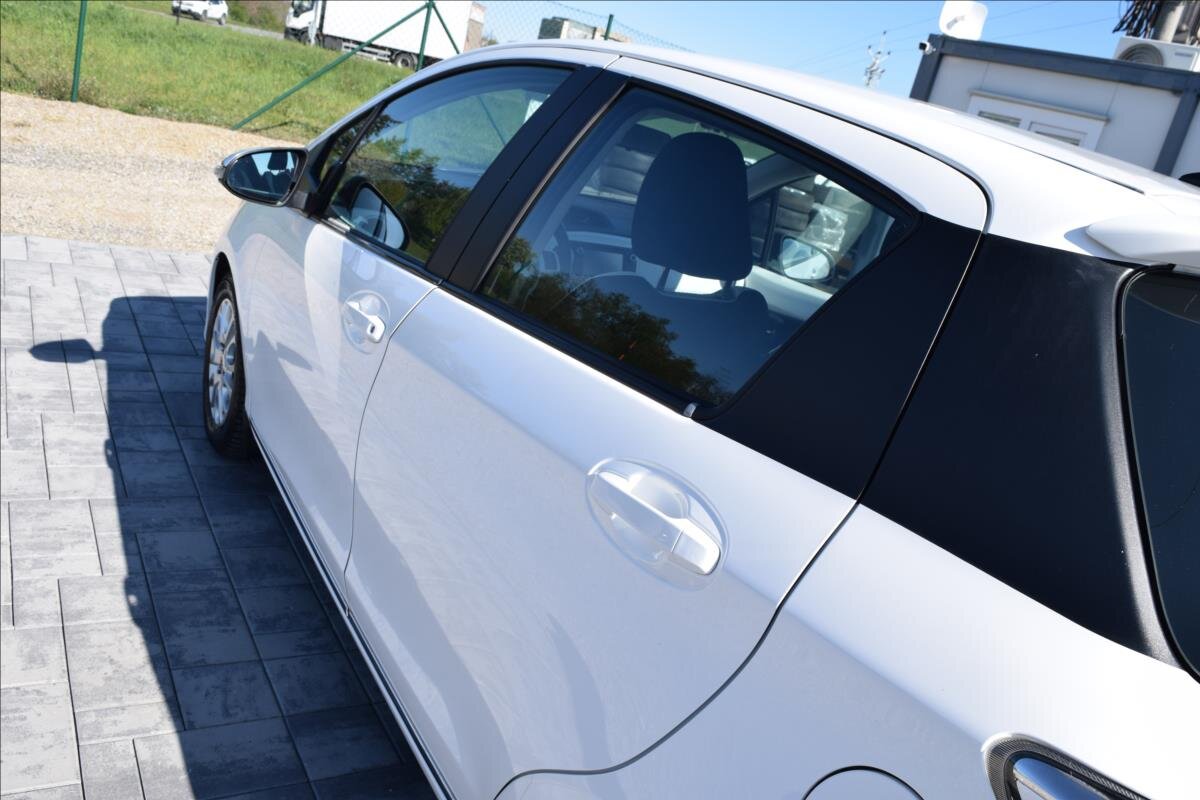 Toyota Yaris Hatchback 998,0 51 kw