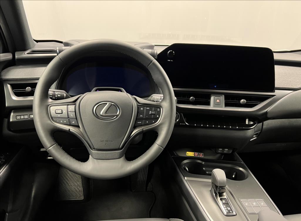 Lexus UX 300h