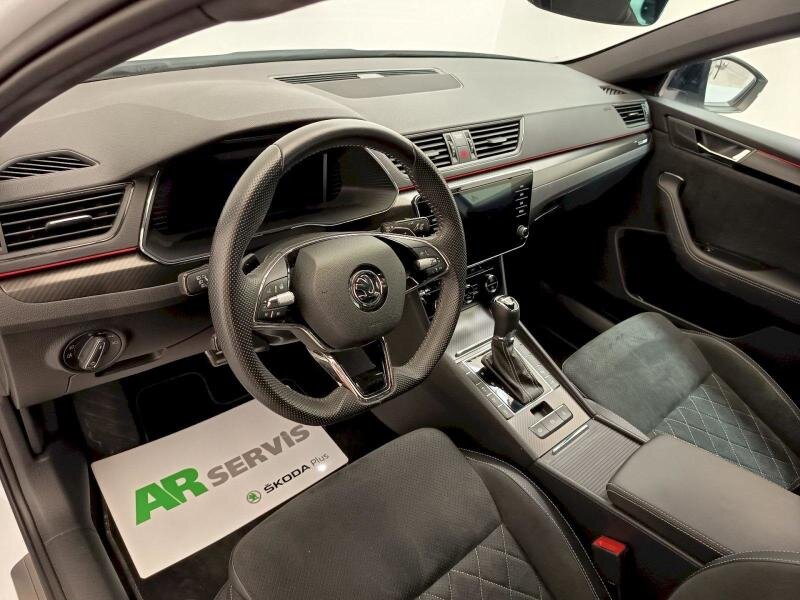 Škoda Superb Sedan / Limuzína 2,0 l 147 kw