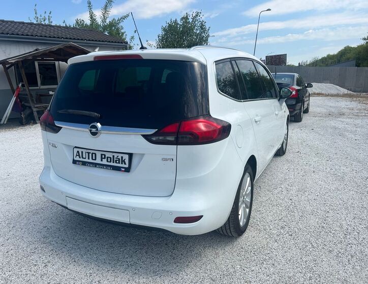 Opel Zafira 9