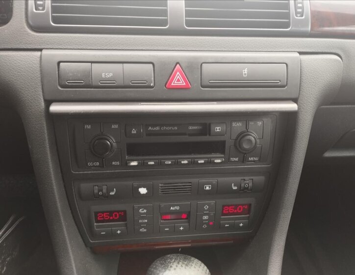 Audi A6 Sedan 2,4 l 125 kw