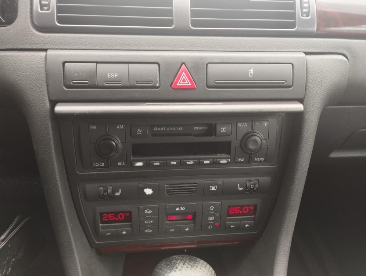 Audi A6 Sedan 2,4 l 125 kw