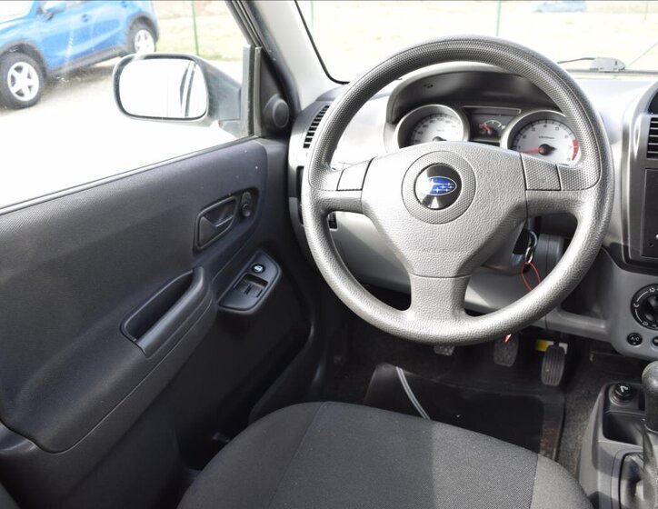 Subaru Justy Hatchback 1,3 l 66 kw