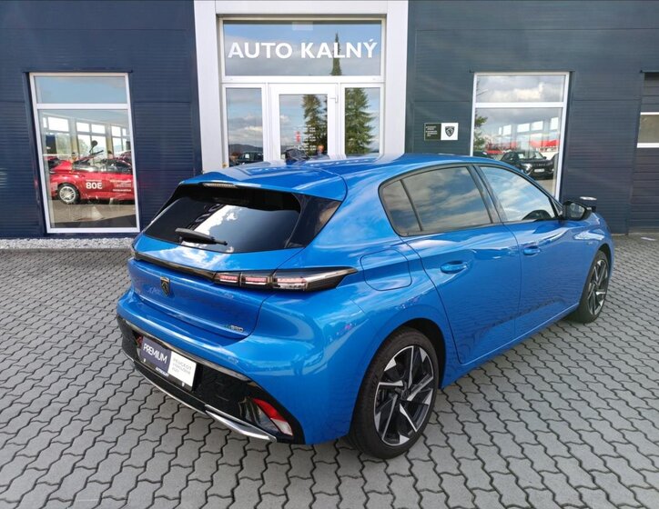 Peugeot 308 Hatchback 1,6 l 110 kw