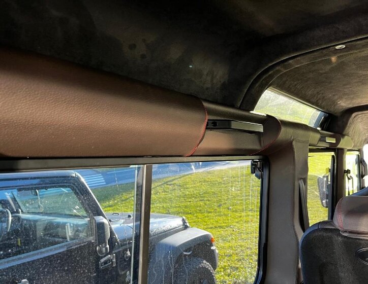 Land Rover Defender SUV / Terénní 2,2 l 90 kw