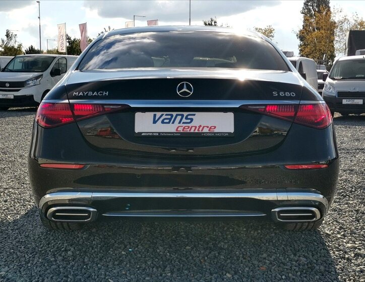 Mercedes-Benz Třídy S Ostatní 6,0 l 450 kw